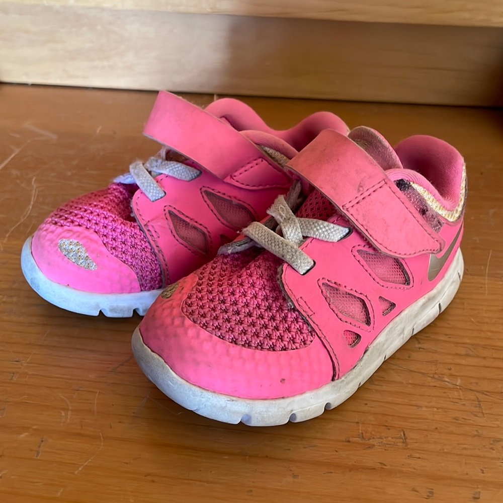 Toddler girl Nike